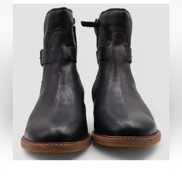 Clark’s Cologne Strap Black Leather Boots Size 8M - Picture 7 of 9